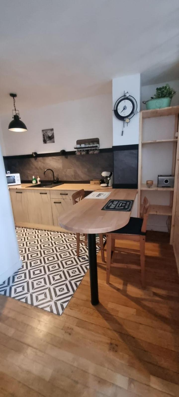 Appartement Bayard La Tour à Charleville-Mézières Extérieur photo